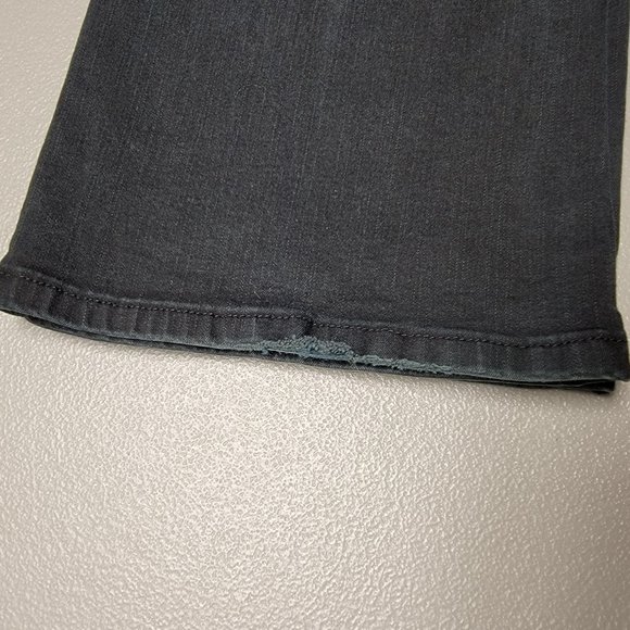 Levis 512 Perfectly Slimming Size 16 Short - Bootcut - Picture 6 of 16